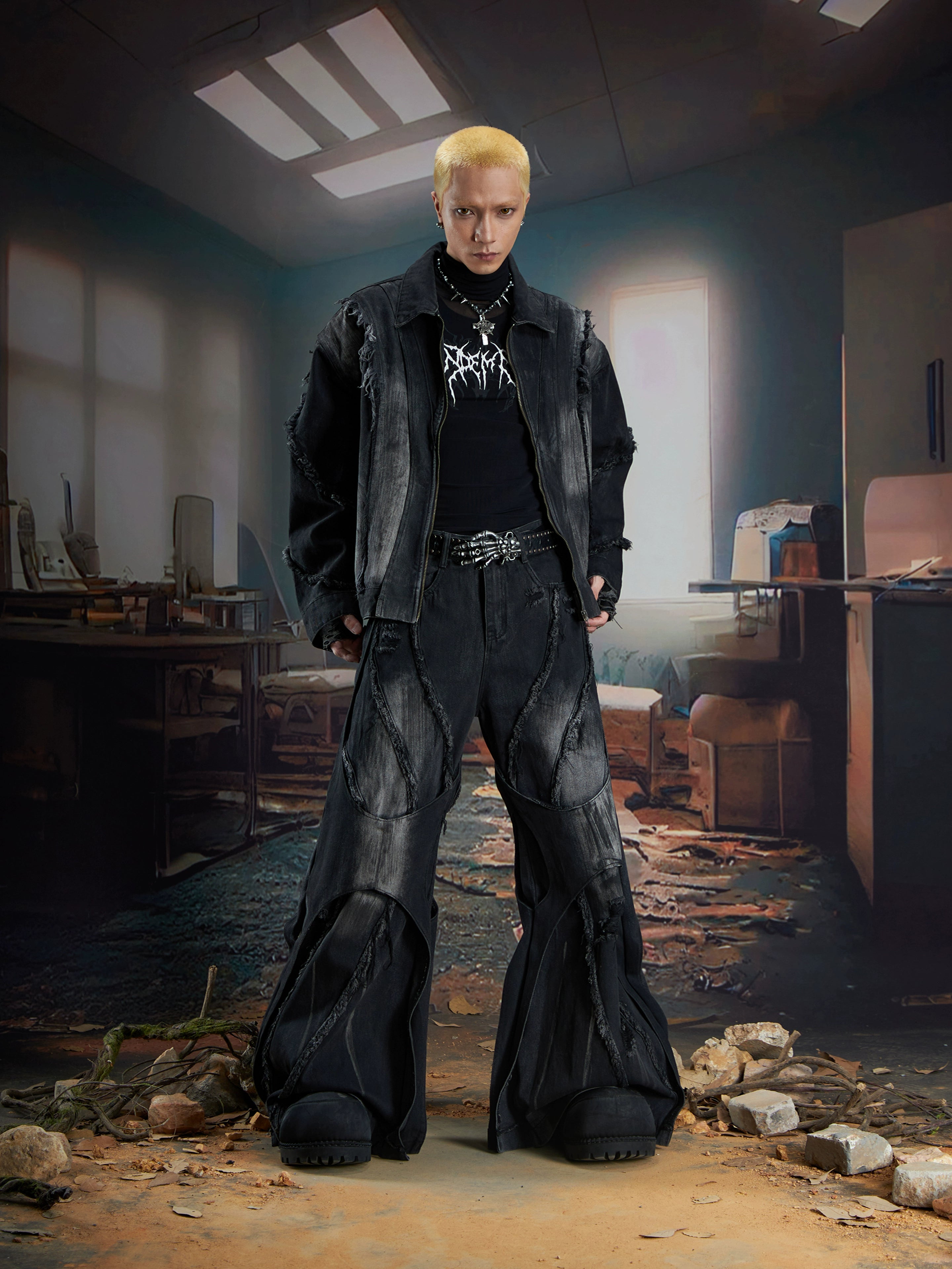 Dual-layer spliced jeans with frayed tassels, washed fading, and wide-leg construction. Sanhoostudio’s dark heavy-duty street aesthetic.