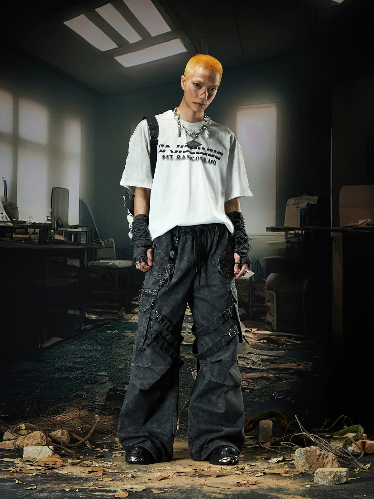 Washed Layered Pleated Multi-Pocket Utility Cargo Pants